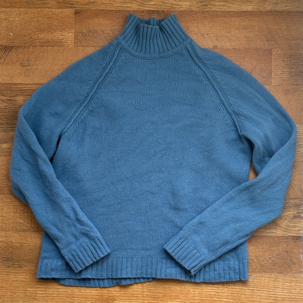 VTG Lambswool Y2K Mossimo Supply Co. Blue Knit Sweater size Medium